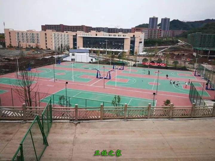 成都信息技术学校的校园环境好不好