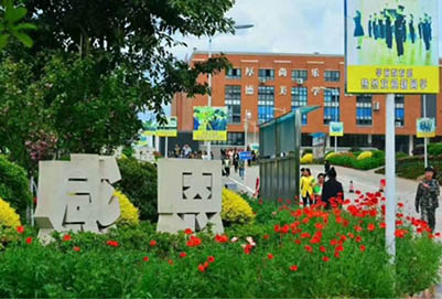 女生选择五月花学校的航空服务专业好不好