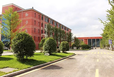 成都五月花职业学校的办学特色如何