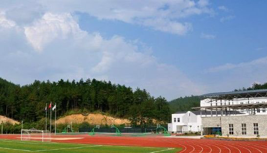 贵州盛华职业学院2019年学费多少