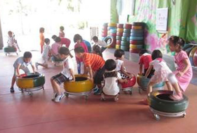 成都学幼师选成都华商理工职业学校