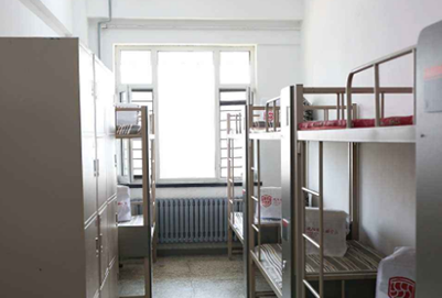 重庆市巴南职业高级中学校学生寝室及住宿条件