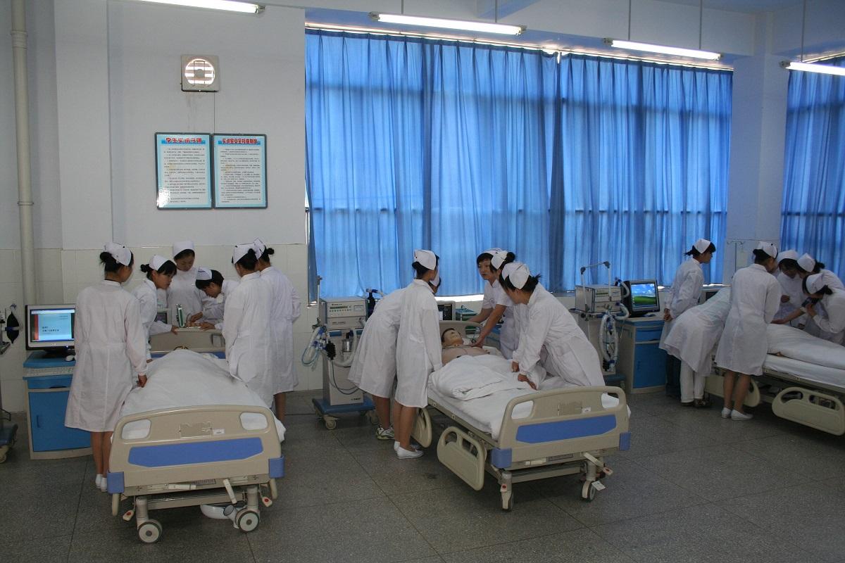 重庆市护士学校专业有哪些?重庆市护士学校好不好?
