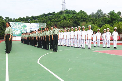 达州远航职业技术学校-学生军训演练