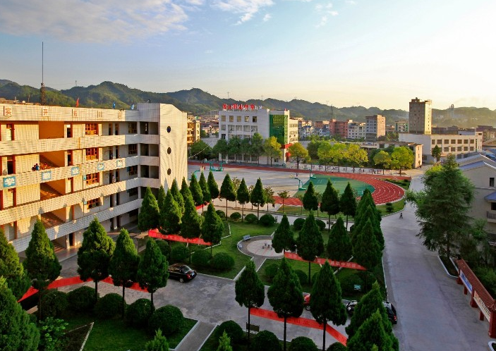 重庆市万州三峡服装艺术学校旅游服务与管理专业2019年招生计划