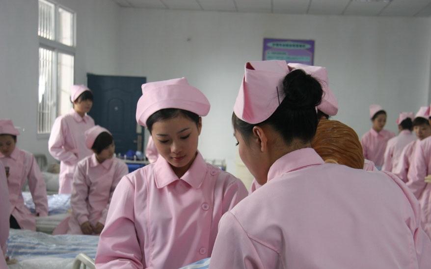 贵阳市护理职业学院2019年办学规模大不大,师资力量如何呢?