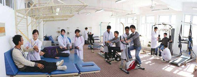 重庆市哪些学校有康复治疗专业?