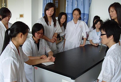 四川省法商专修学院学费是多少钱及收费标准