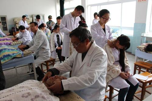 贵阳男护士待遇怎么样?老师解答