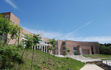 2020年宜宾南溪职业技术学校五年制大专收费