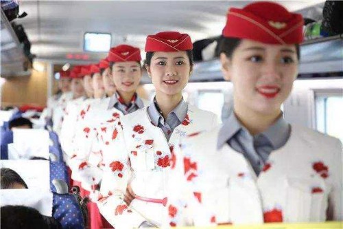 贵阳市航空高铁学校学费怎么计算的？