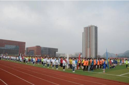 贵阳市二戈寨机电中专学校（贵阳市二戈寨机械学院）简介