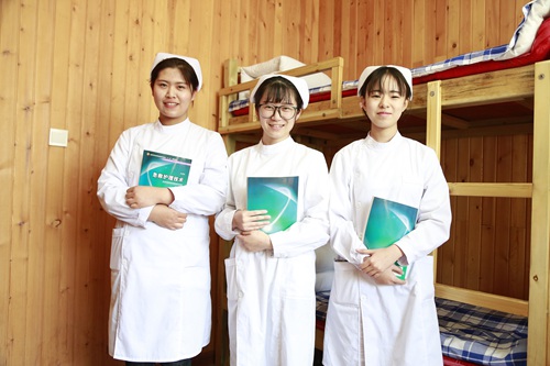 贵阳市护理职业学校2020年招生报名简