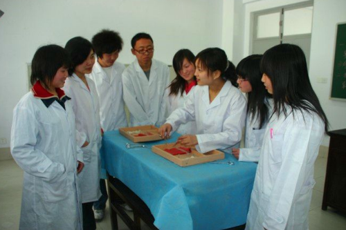 贵阳市卫校高级护理专业招生介绍