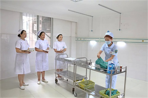 贵阳市中职护理专业学校有哪些丨贵州省贵阳市中专护理学校推荐