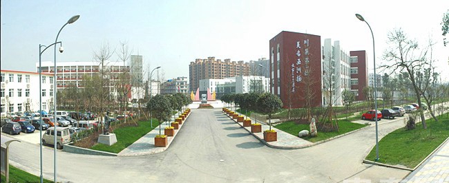 四川省商务学校校园环境