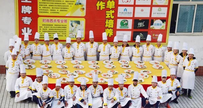 郫县友爱职业技术学校中餐烹饪与营养膳食专业