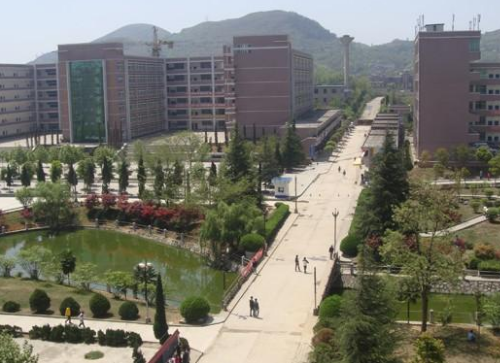 贵州省铁路技师学院2020年招生报名简介