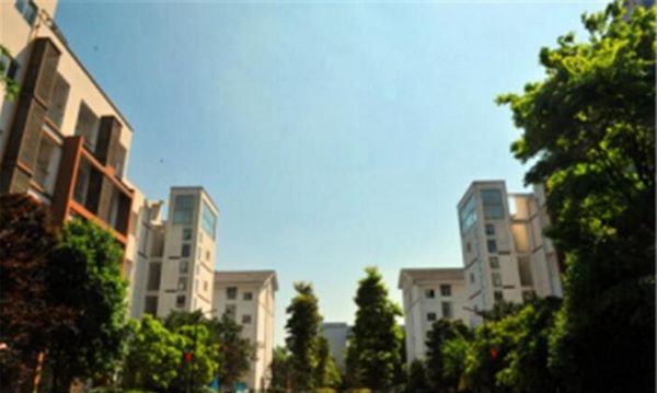 四川省旅游学校学生宿舍