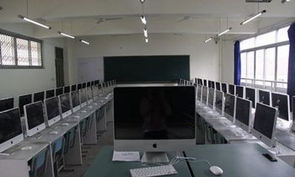 四川省成都市财贸职业高级中学校苹果机房实作室