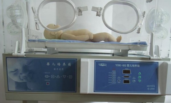 四川大学附设华西卫生学校天府校区婴儿培养箱
