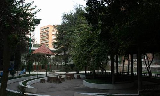 四川省达州中医学校校园一角