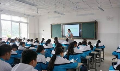 泸州市职业技术学校现代教学