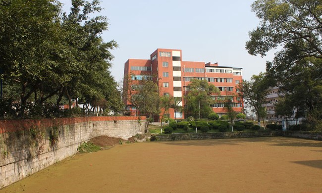 泸州市职业技术学校实训大楼一