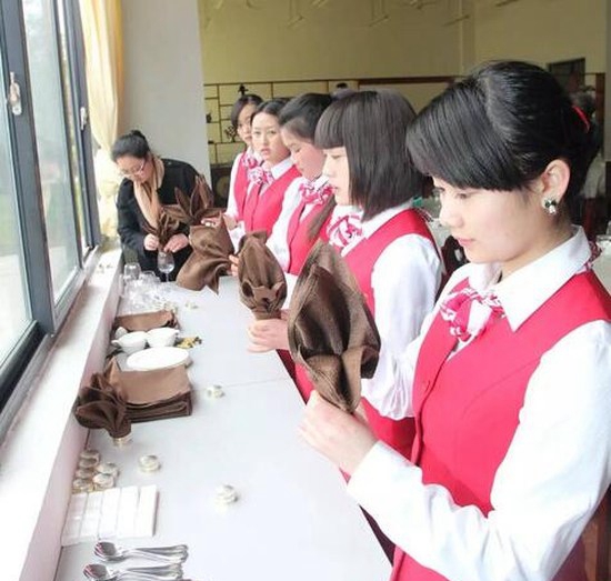 四川省邛崃市职业教育中心（成都技师学院邛崃分院）旅游专业学生实际操作