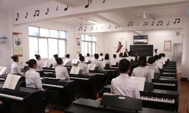 四川省绵阳职业技术学校学前教育专业（琴法课堂）