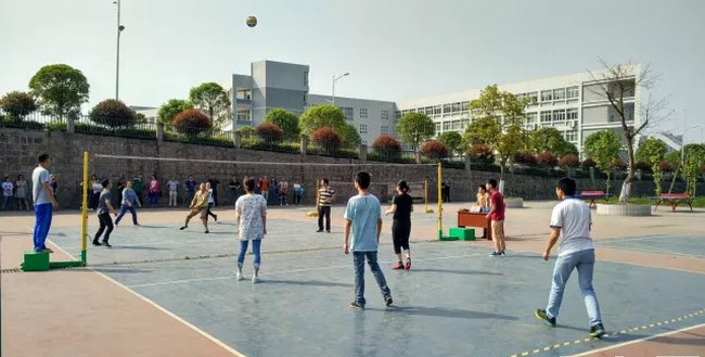 四川省宜宾卫生学校篮球比赛