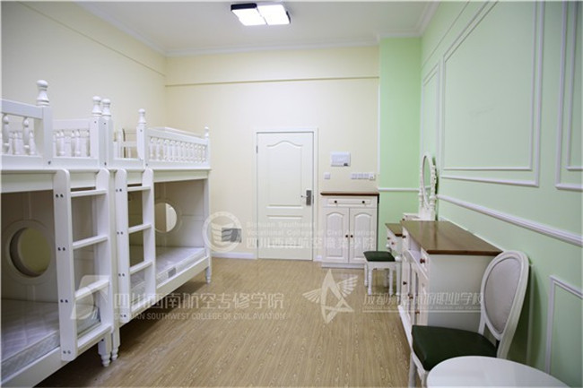 成都市航空旅游职业学校图片