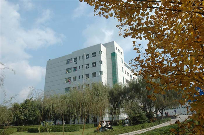 绵阳工业技师学院图片、照片