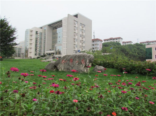 绵阳工业技师学院图片、照片