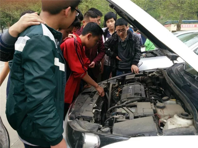 绵阳理工学校图片