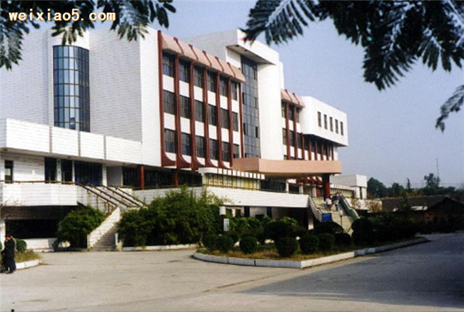 川北医学院附属医院护士学校图片、照片