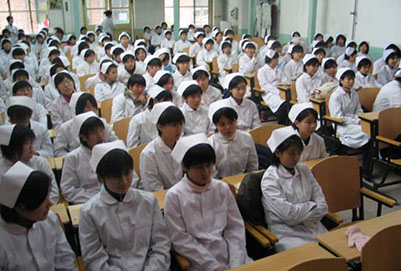 重庆卫生学校初中生报读条件有哪些
