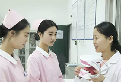 重庆卫校对于护理专业的招生条件怎么样