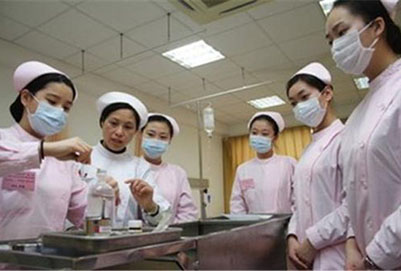 重庆卫校高级护理专业工作前景如何