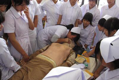 重庆市卫生学校初中生护理专业五年制大专