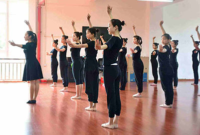 2020初中毕业读重庆幼师哪所学校好