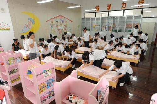 重庆幼师师范学校学前教育专业好不好就业