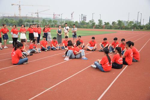 重庆幼师学校浅析学前教育发展前景