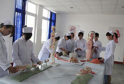 重庆卫生学校解析女生学习护理专业优势