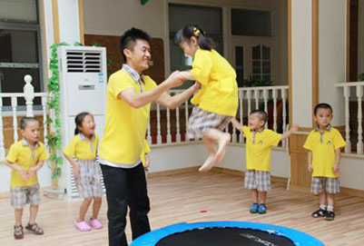 2020年重庆幼师专业学校学费是多少