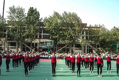 初中毕业到重庆轻轨学校学铁路专业高薪就业