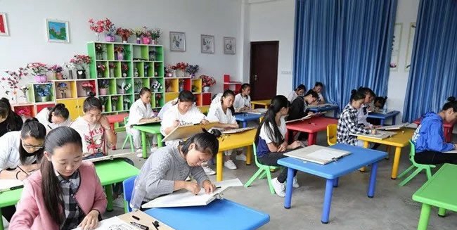 平塘县中等职业学校幼师专业技能比赛