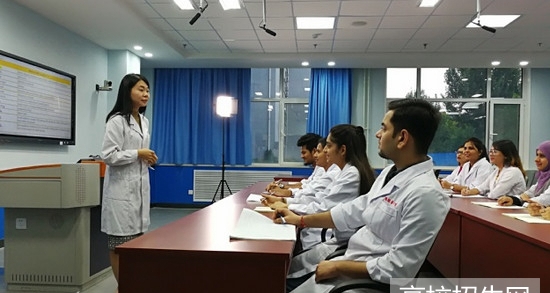 四川省有哪些好的临床医学专业学校