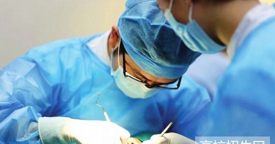 重庆市公办的口腔专业学校有哪些