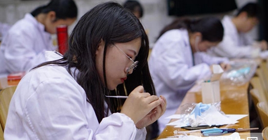 重庆市公办的医学美容专业学校有哪些